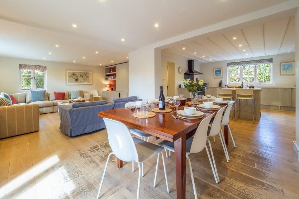 Alexander House, Thorpeness: Open plan living space with dining area, kitchen and sitting area