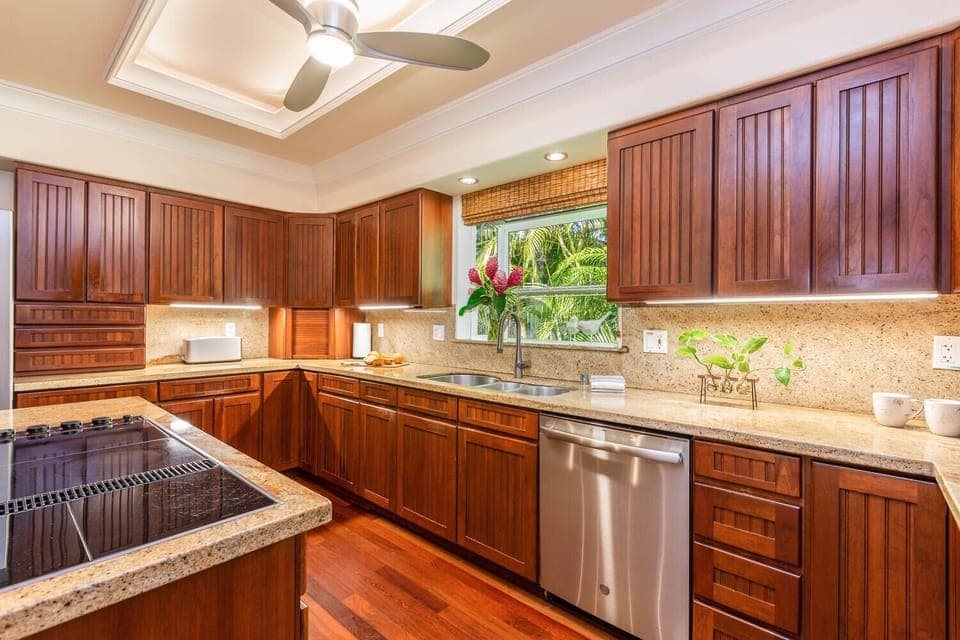 Cooking in?  Enjoy a fully equipped kitchen for a gourmet meal.