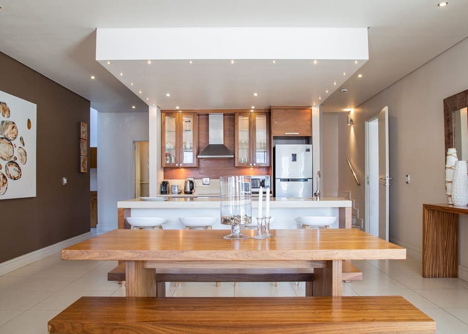 Standard Apartment, 2 Bedrooms | In-room dining