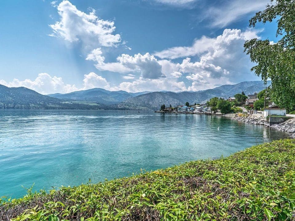 Endless days by the water await.