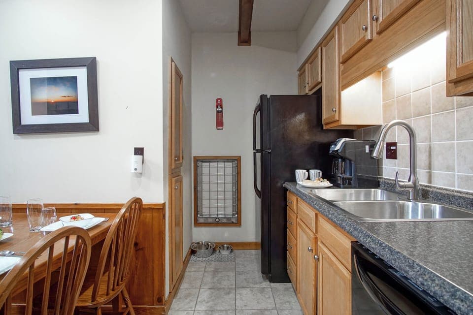 Kitchen/dining area