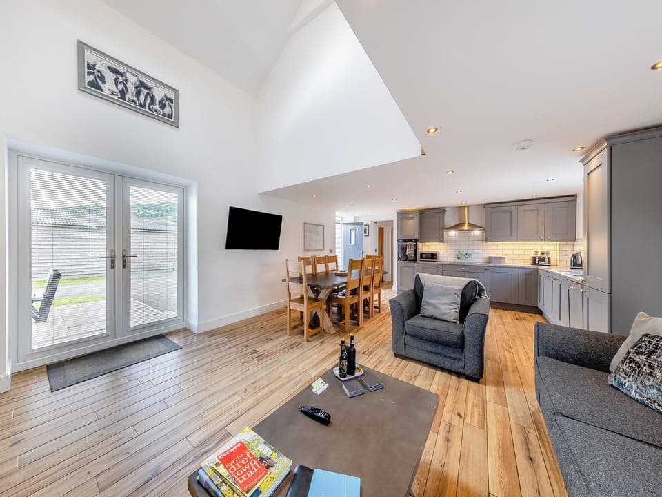 Open plan living space | Ty Godro - Vale of Llangollen Farm Cottages, Trevor, near Llangollen