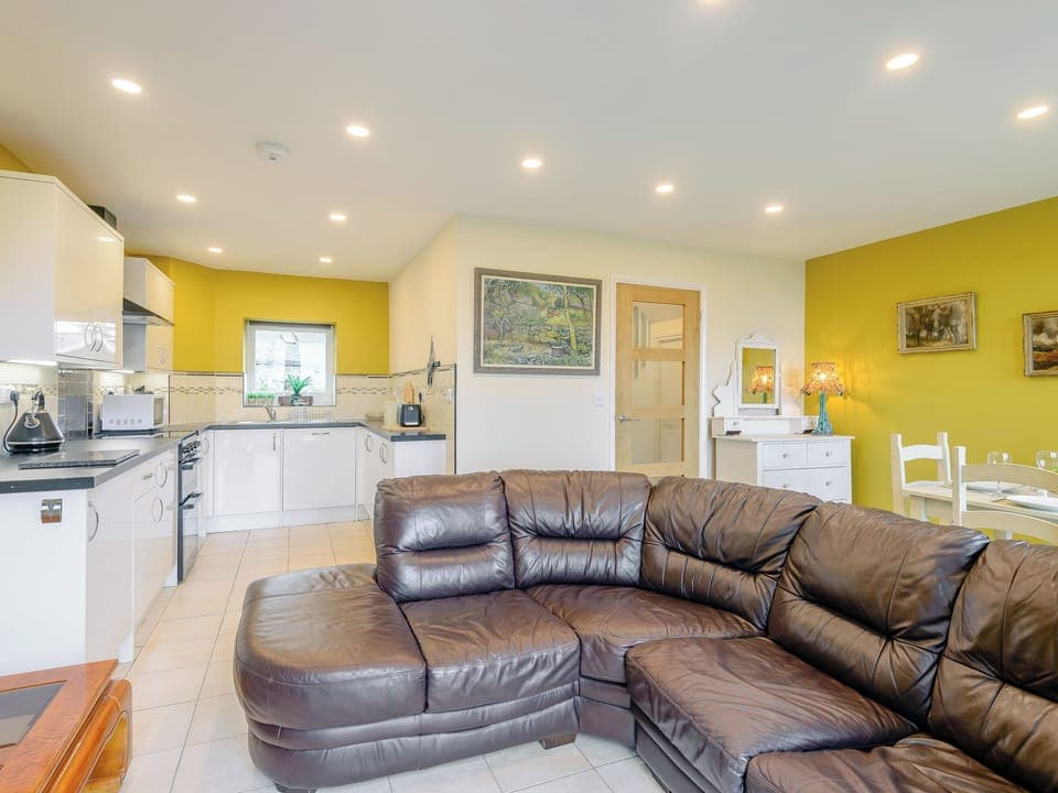 Open plan living space | Dutch Barn Two - Ymwlch Barns, Ymwlch, near Porthmadog