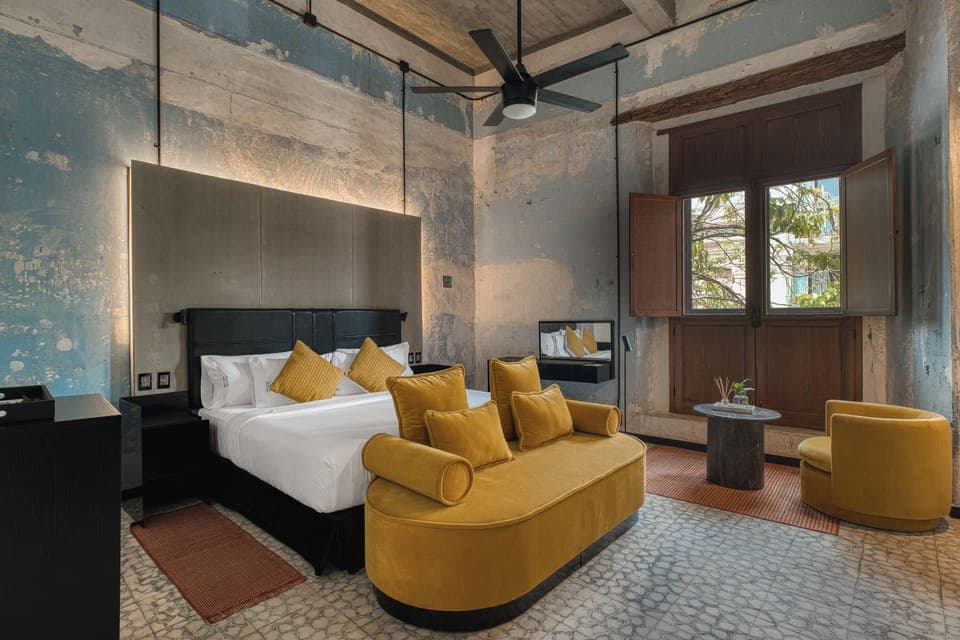 Master Suite | Egyptian cotton sheets, premium bedding, down comforters