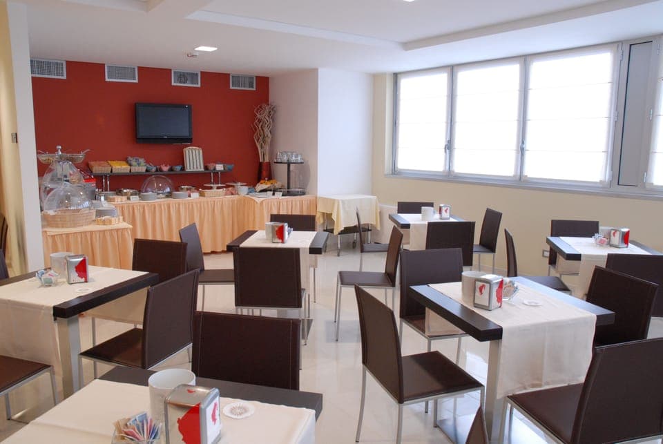 Daily continental breakfast for a fee