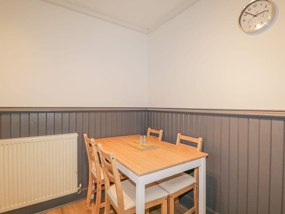 Cottage | 2 bedrooms, individually decorated, individually furnished, free WiFi