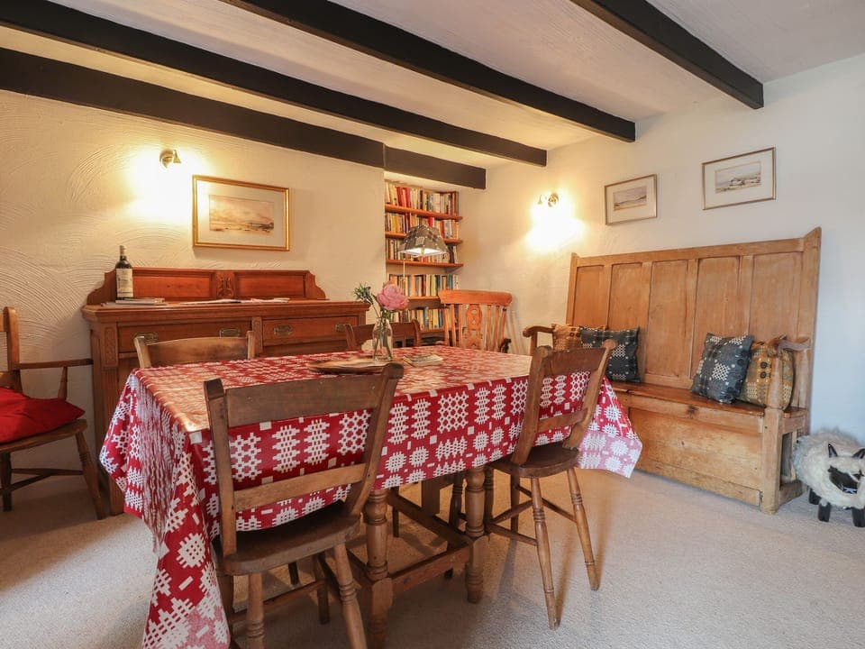 Cottage | Private kitchen | Fridge, dishwasher, cookware/dishes/utensils