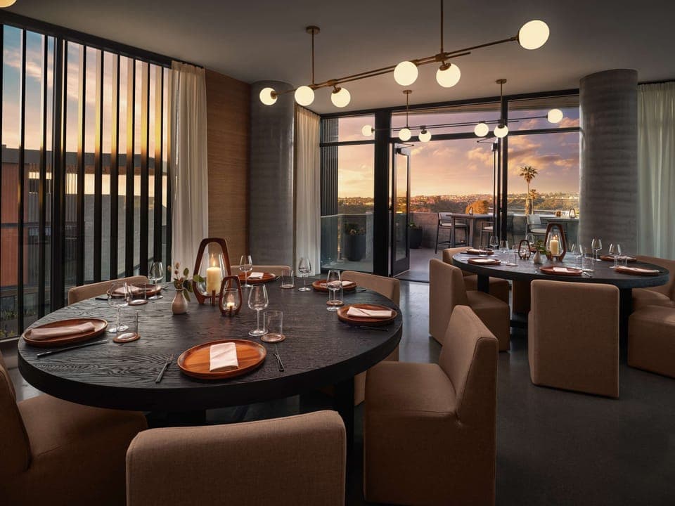 Breakfast, lunch, dinner served; Fusion cuisine, ocean views 