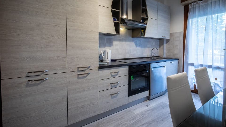 Apartment, 2 Bedrooms | Private kitchen | Full-size fridge, microwave, oven, stovetop