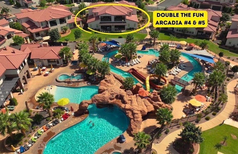 Sleep 40 in these beautiful poolside Arcadia villas and be just STEPS from the pool!