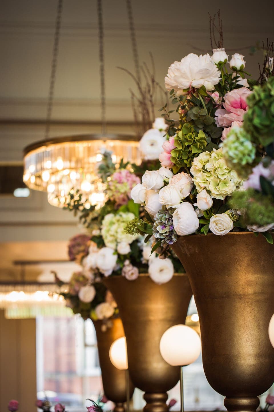 Breakfast, lunch and dinner served