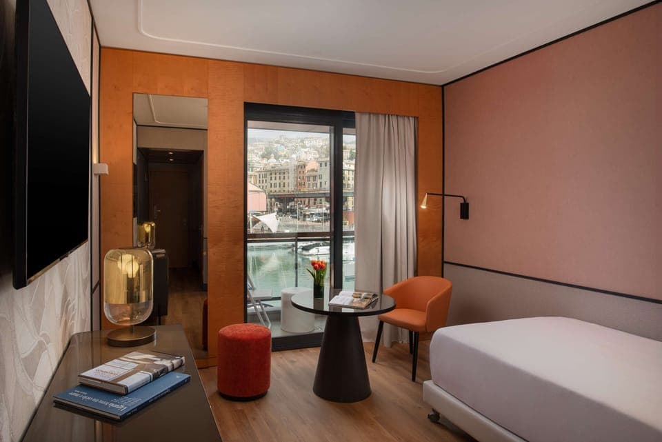 Superior Single Room (View) | Down comforters, minibar, in-room safe, desk