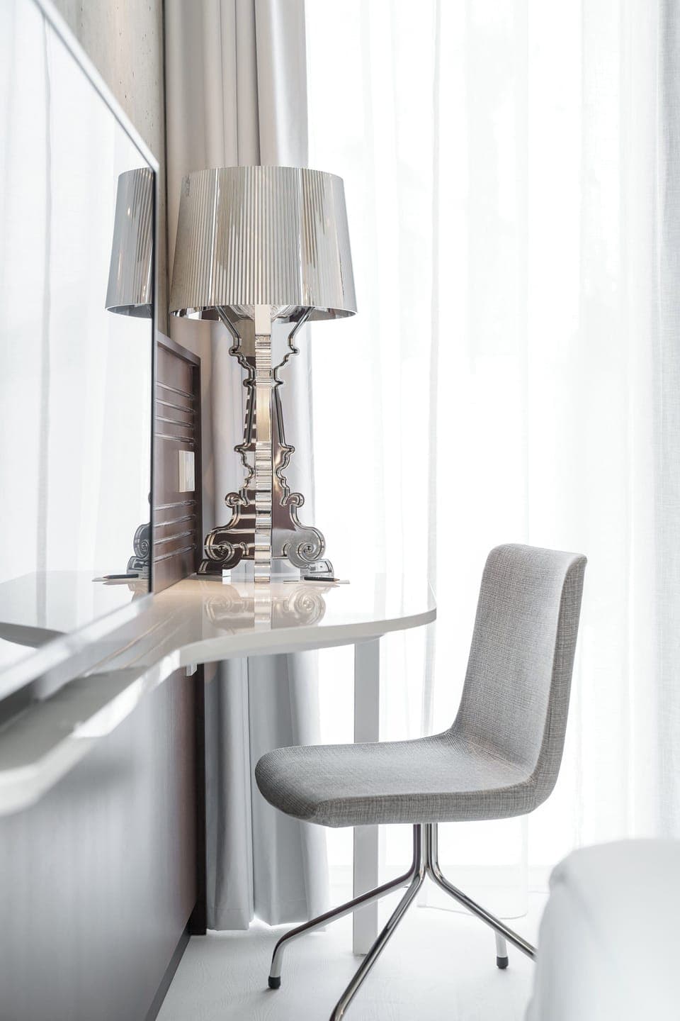 Premium bedding, in-room safe, individually decorated