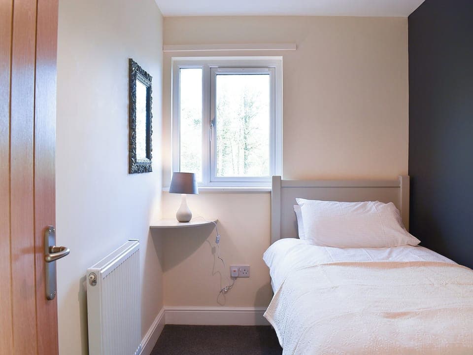 Single bedroom | One Dorchester Drive - Cross Keys Inn Cottages, Whitechapel, near Longridge
