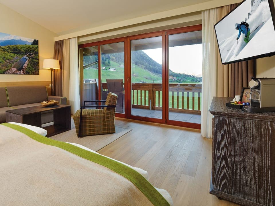 Junior Suite, Balcony, Mountain View | 1 bedroom, premium bedding, pillowtop beds, minibar
