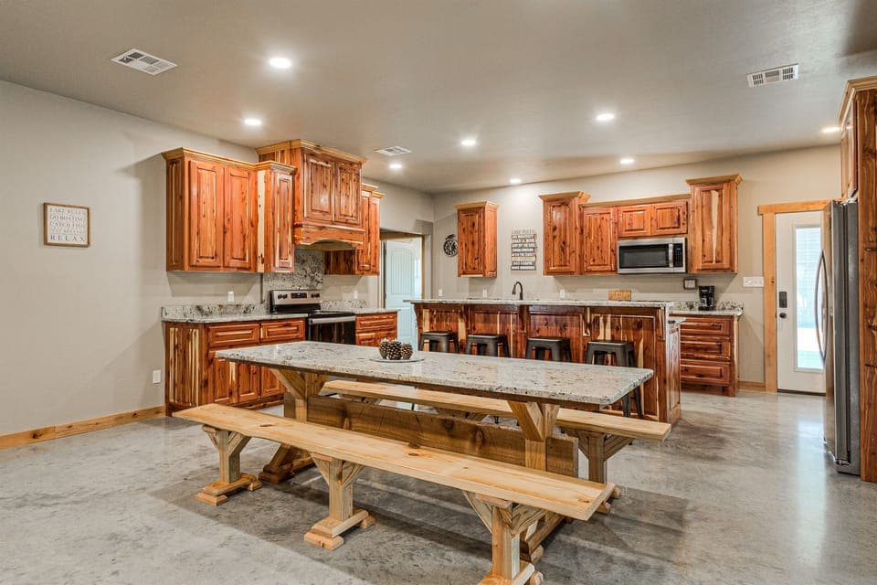 Lots of room for entertaining!