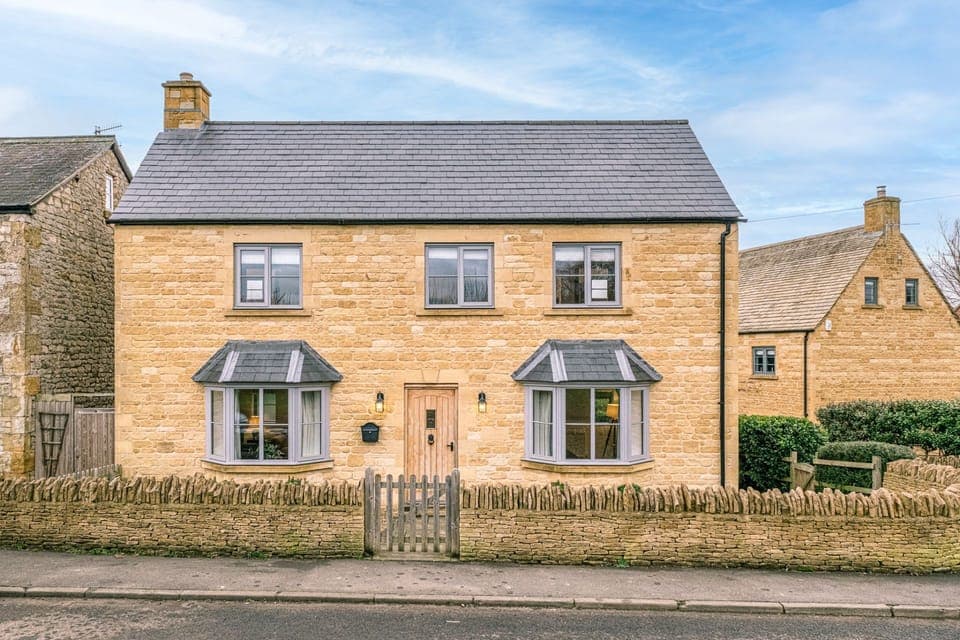 Benson Cottage - StayCotswold