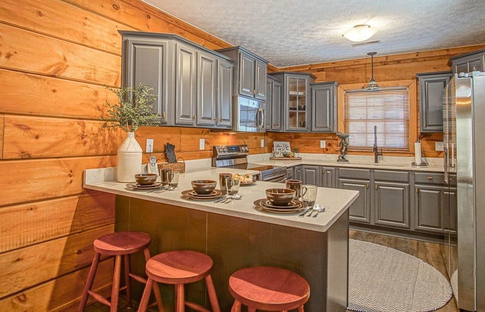 The kitchen with a seating area for 3!