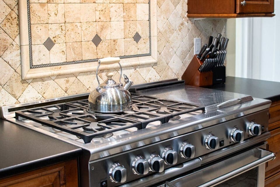 A rare gas range!