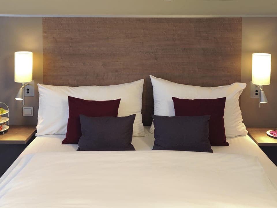 Standard Room, 1 Double Bed | Premium bedding, pillowtop beds, in-room safe, desk