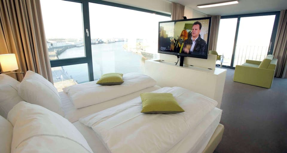 Suite, 2 Twin Beds, Harbor View (Cozy Sitting Corner;with Sofabed) | Room amenity