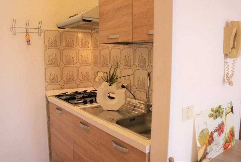 Apartment, 2 Bedrooms, Balcony, City View | Interior