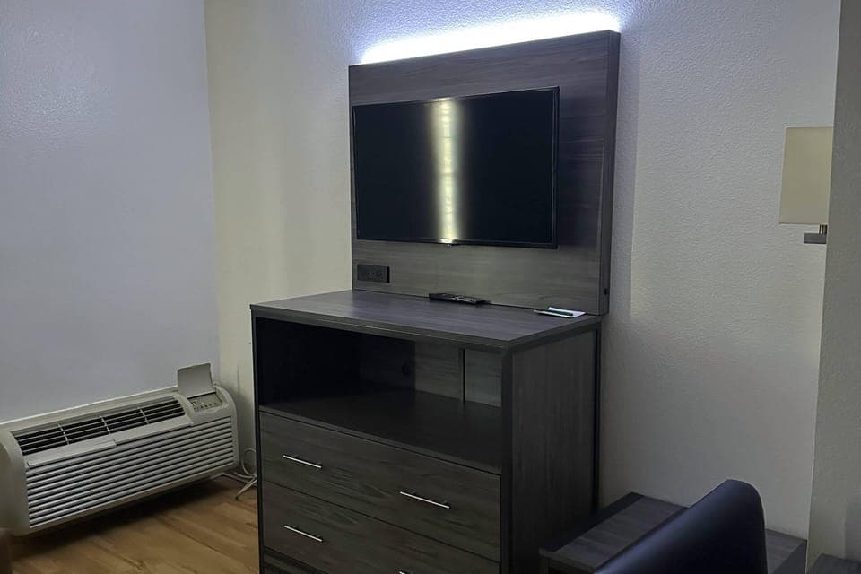 Premium bedding, individually furnished, desk, laptop workspace