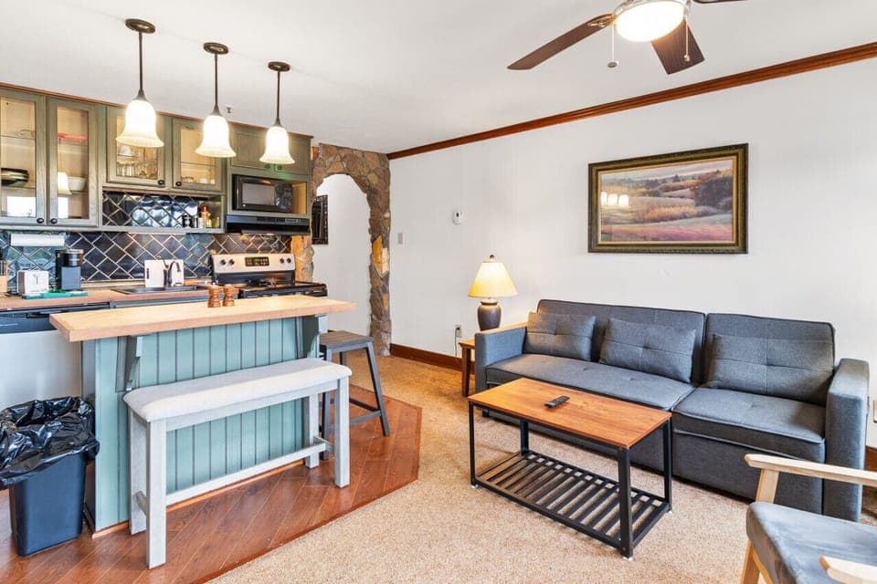 Dining area with counter