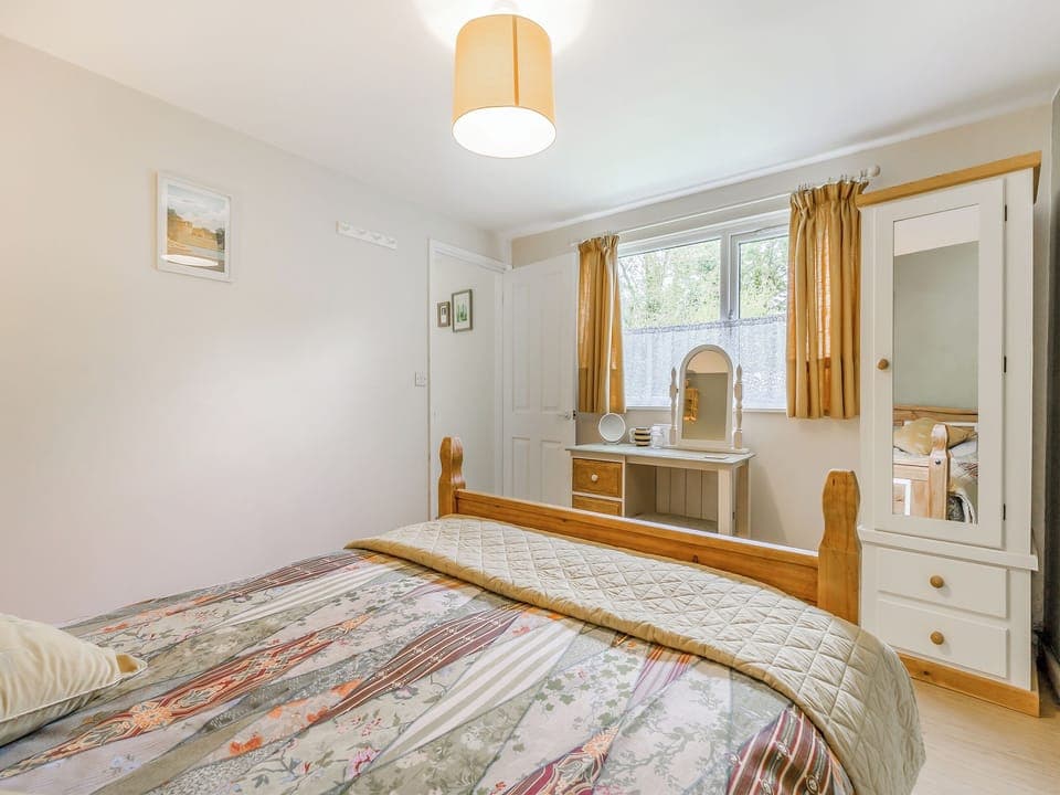 Double bedroom | Beekeeper&rsquo;s Cabin, Booton, Reepham