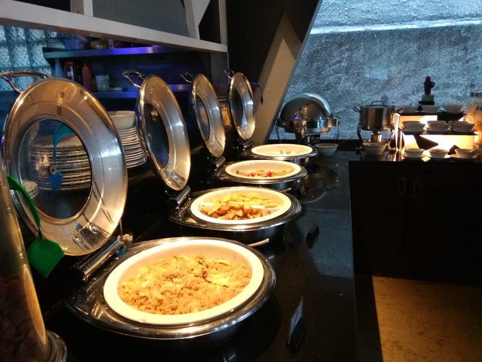 Daily continental breakfast (IDR 60000 per person)