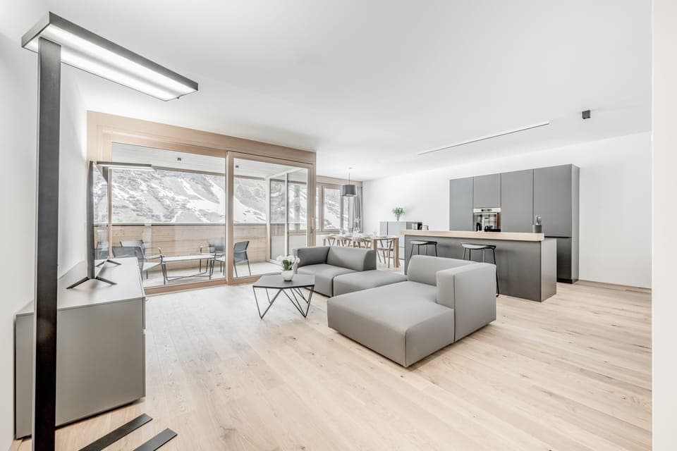 Schalfkogl AB | Living area | 41-inch flat-screen TV with cable channels, TV