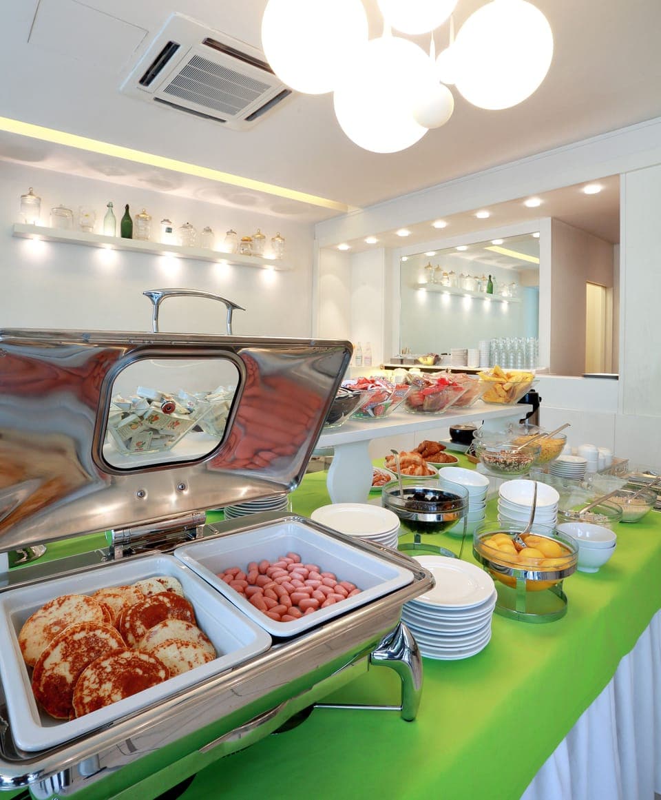 Daily buffet breakfast (EUR 8 per person)