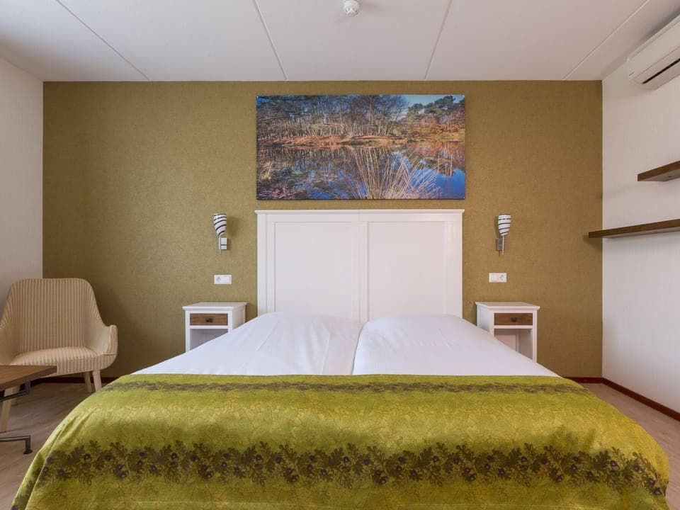 Apartment | 1 bedroom, bed sheets