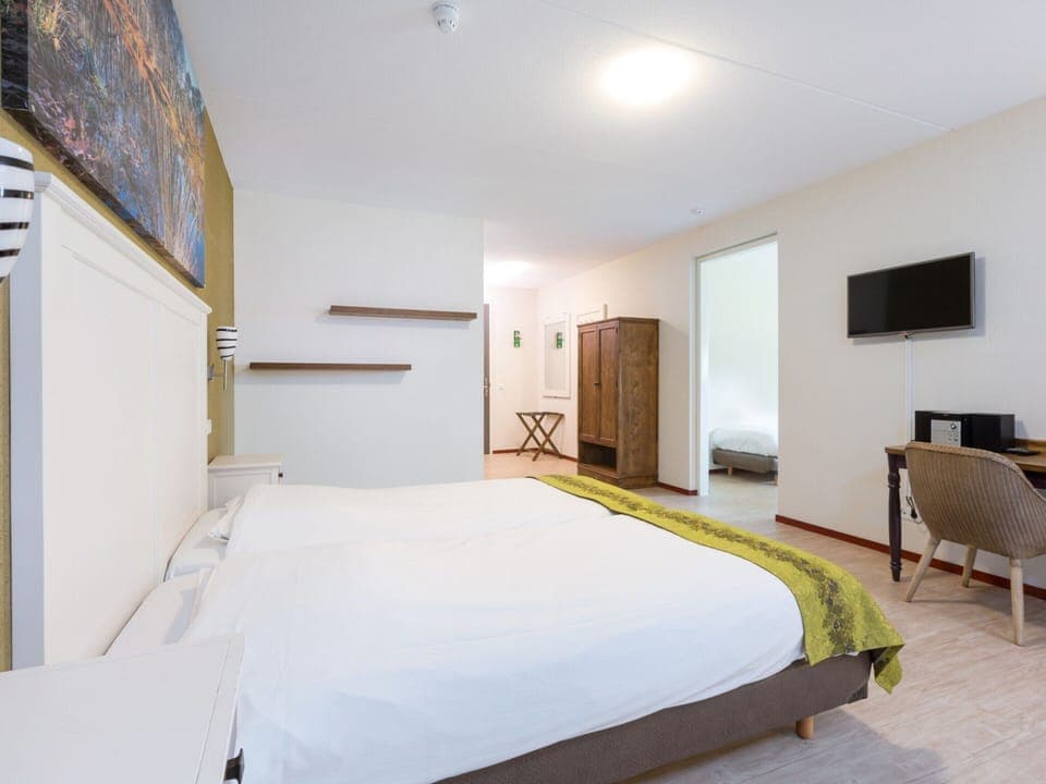 Apartment | 1 bedroom, bed sheets