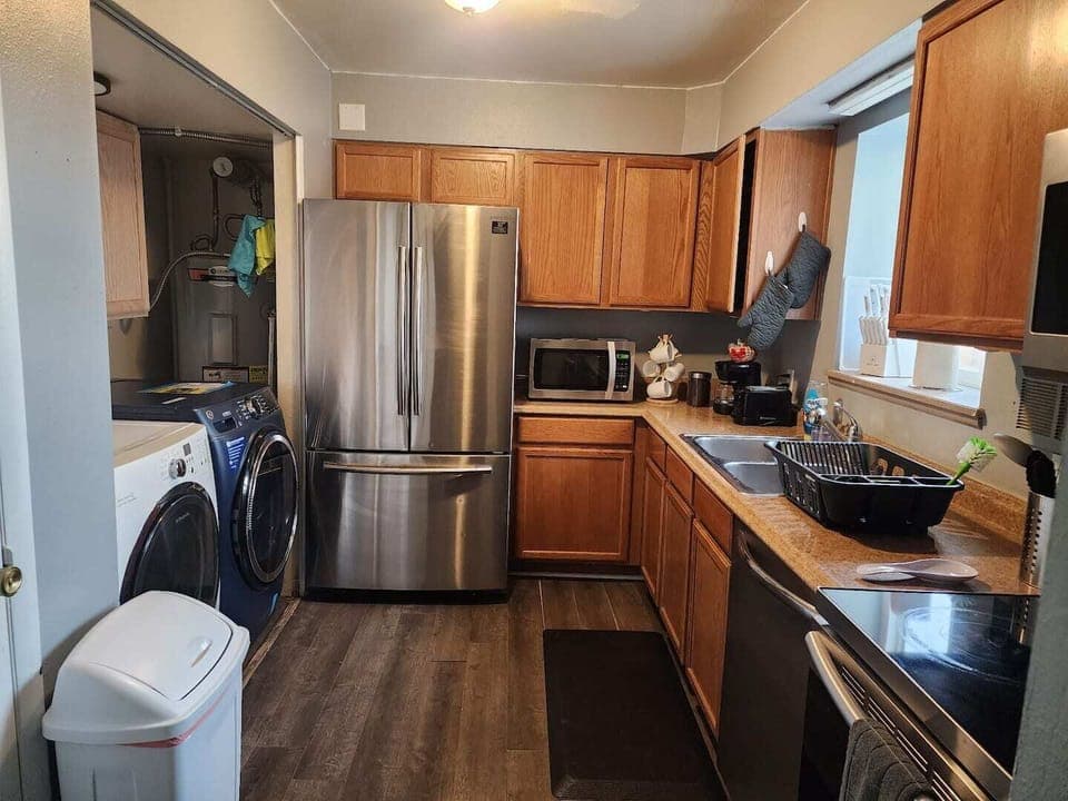 Full Kitchen