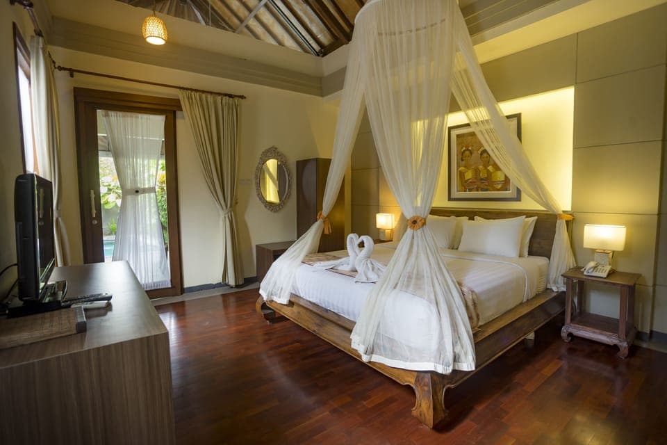 One Bedroom Pool Villa | Premium bedding, minibar, in-room safe, desk