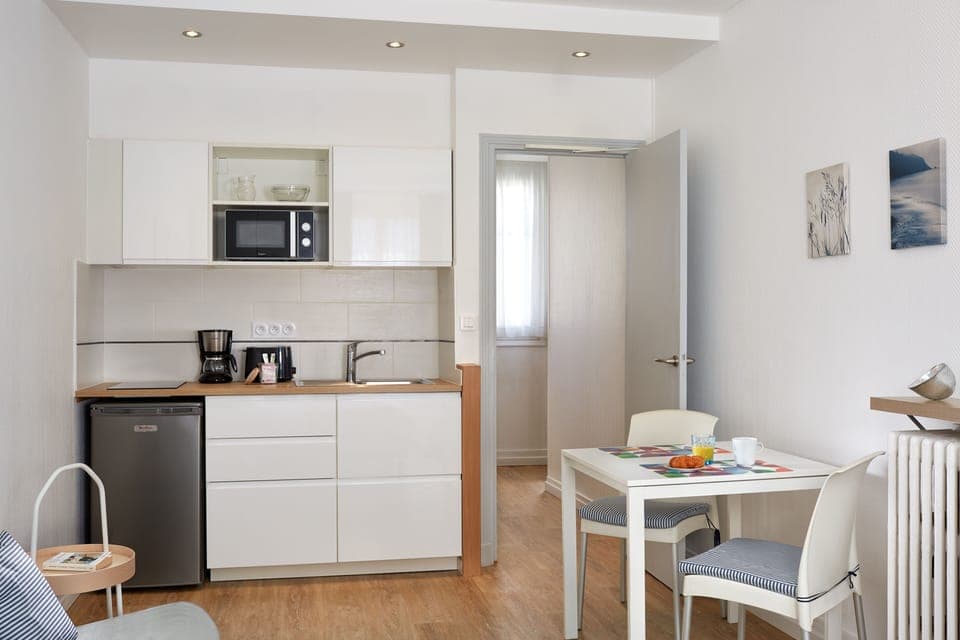 Private kitchenette