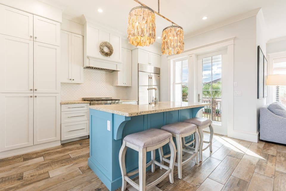 Kitchen Bar Area