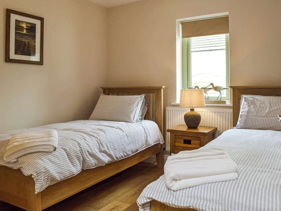 Twin bedroom | The Granary, Hayscastle, near Newgale