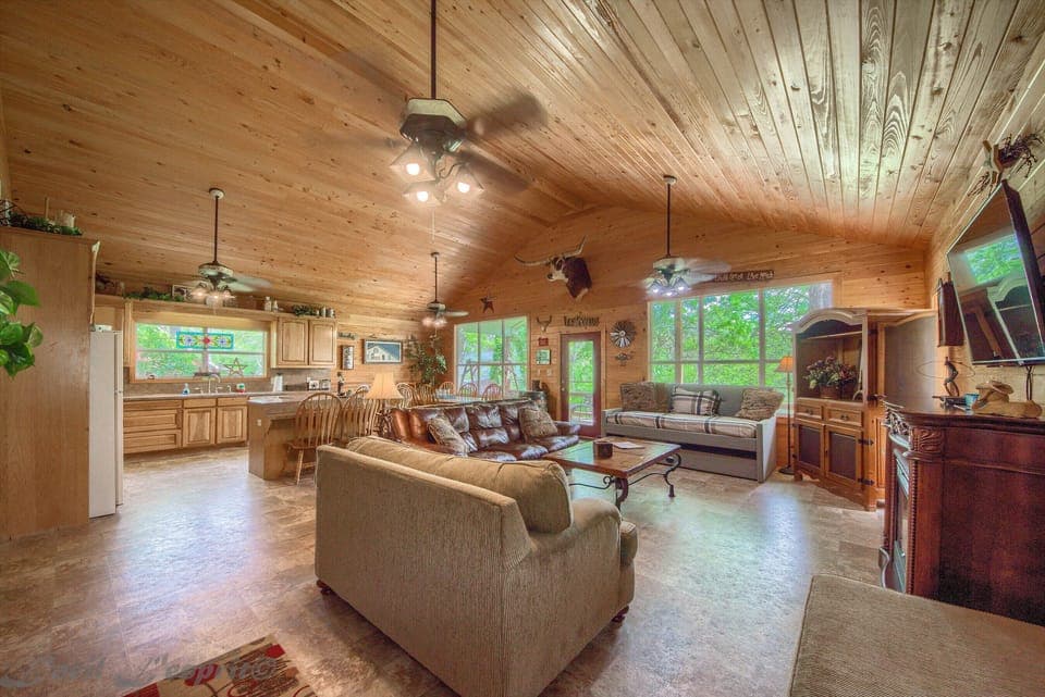 Texas Star living room and kitchen.