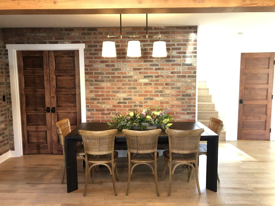 Dining Room Seats 8