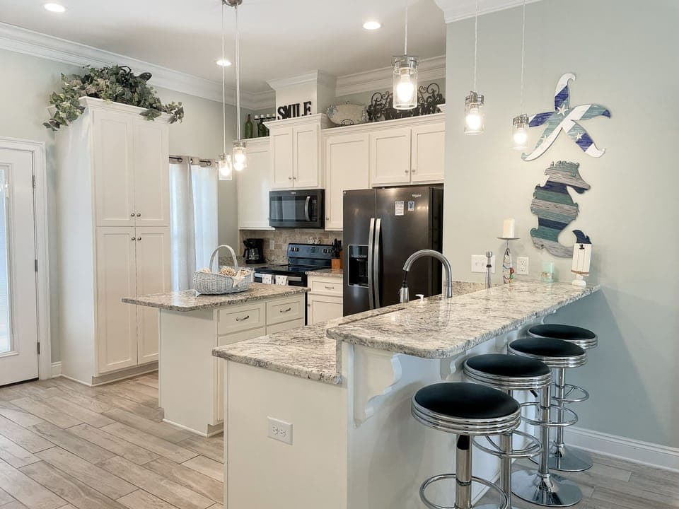 Kitchen Bar 