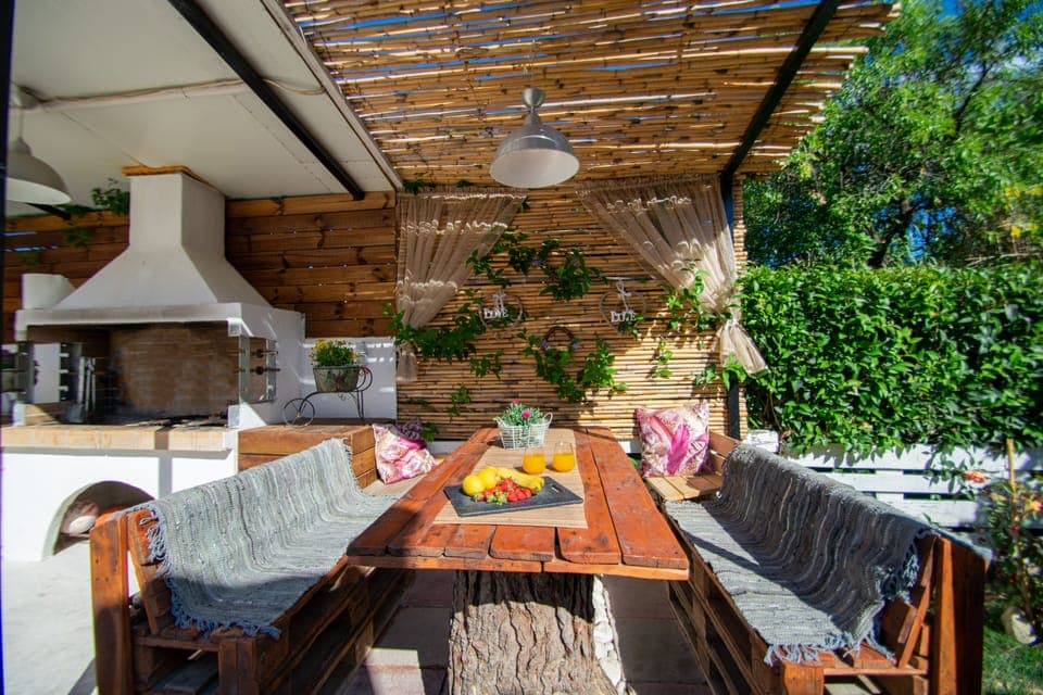 BBQ/picnic area