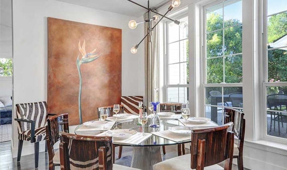 Dining room for 6 or 8 