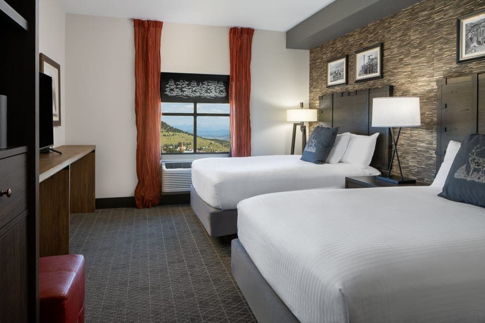 Golden Nugget Standard Room 2 Double Beds | Premium bedding, in-room safe, desk, iron/ironing board