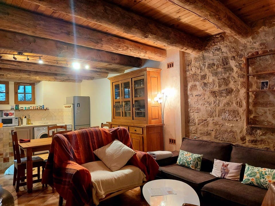 Open-plan living area, dining room and kitchen