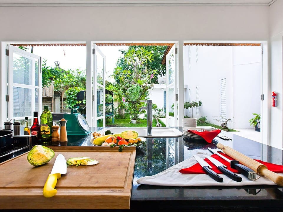 Villa, 6 Bedrooms | Private kitchen | Full-size fridge, microwave, oven, stovetop