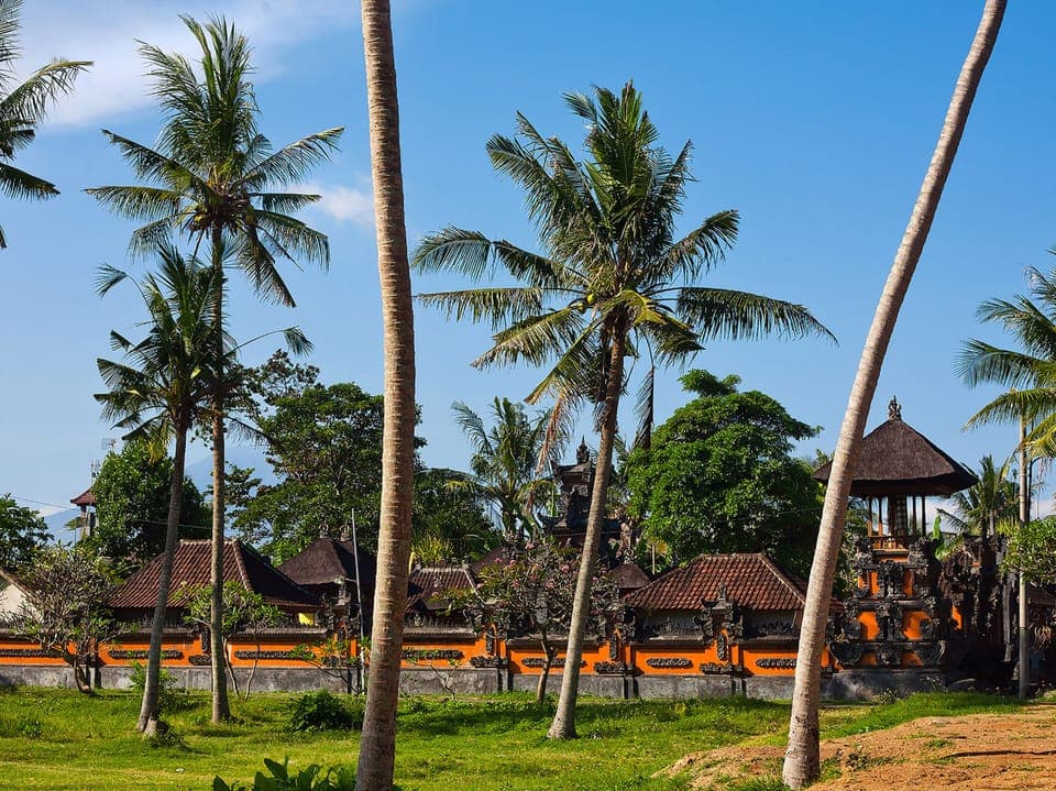 Villa, 6 Bedrooms | Garden view