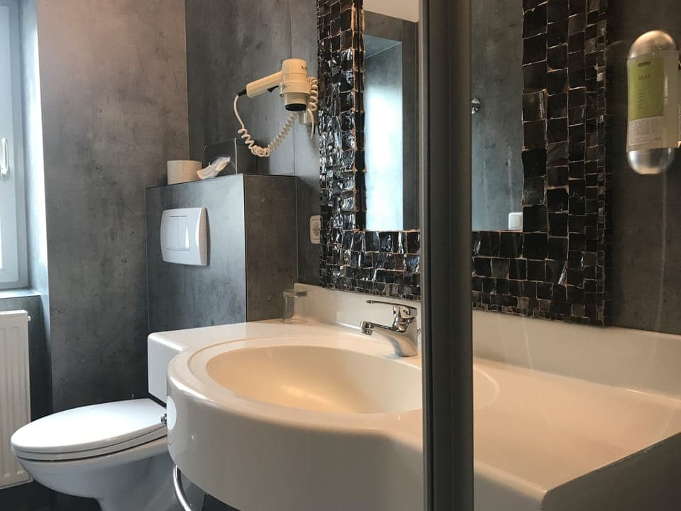 Shower, free toiletries, hair dryer, bathrobes