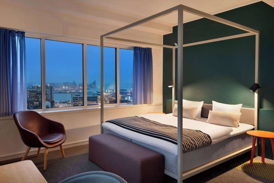 Business Room, 1 Double Bed | Premium bedding, in-room safe, individually decorated